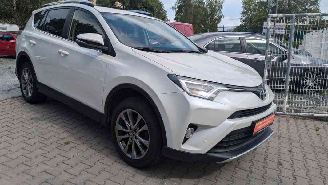 Toyota RAV 4 2.0 D-4D 105kw - foto 3