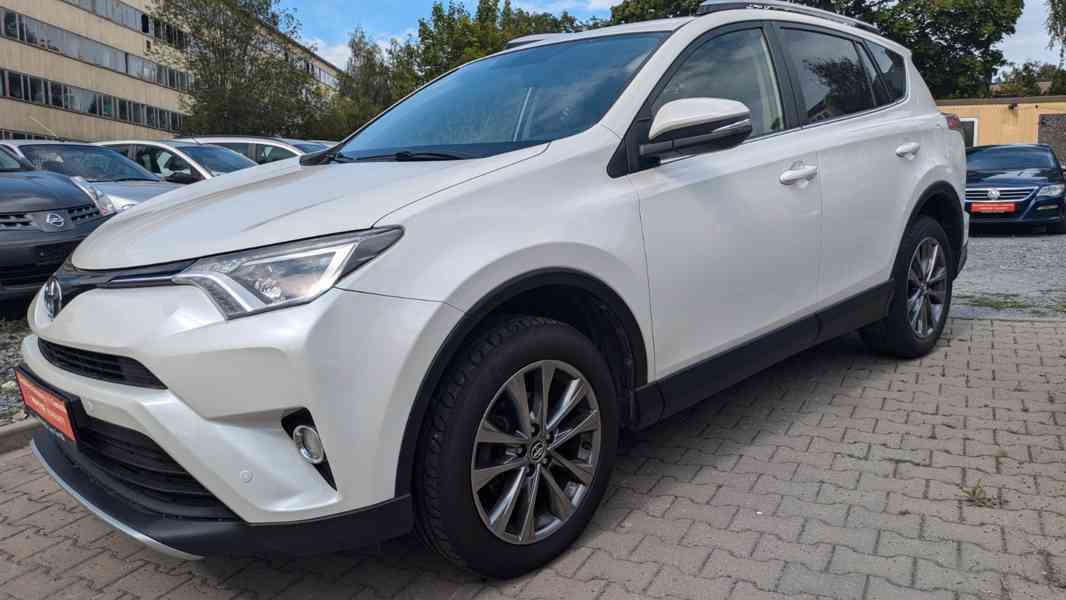 Toyota RAV 4 2.0 D-4D 105kw - foto 1