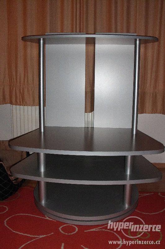krásný televizní stolek - foto 1