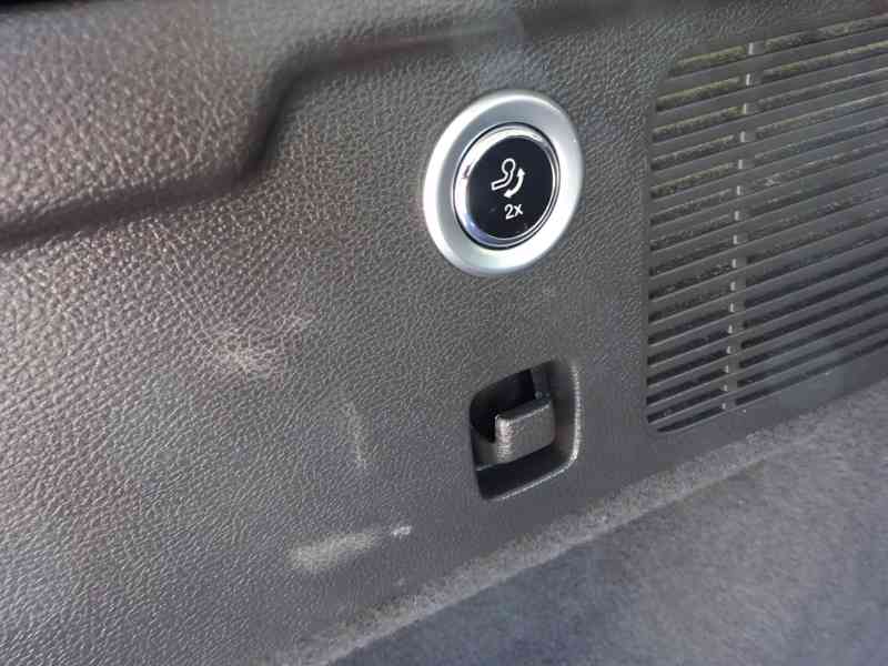 Ford Mondeo 2.0 TDCI Combi r.v.2015 (132 kw) AUTOMAT - foto 17