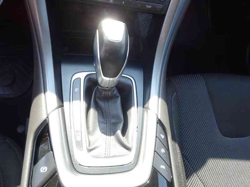 Ford Mondeo 2.0 TDCI Combi r.v.2015 (132 kw) AUTOMAT - foto 10