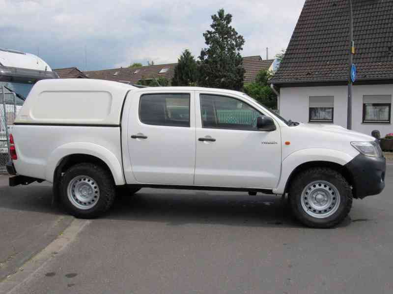 Toyota Hilux 2,5D4D 106kw - foto 16