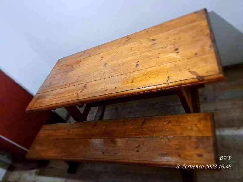 Sedlácký stůl s lavicemi - foto 2
