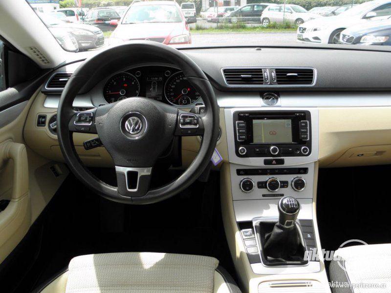 Volkswagen CC 2.0, nafta, rok 2013, navigace - foto 7