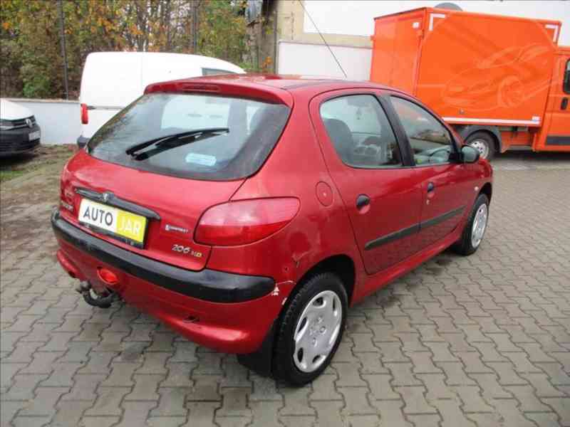 Peugeot 206 1,4 HDI TAŽNÉ ZAŘÍZENÍ - foto 4