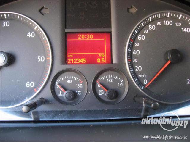 Volkswagen Touran 1.9, nafta, automat, vyrobeno 2004 - foto 14