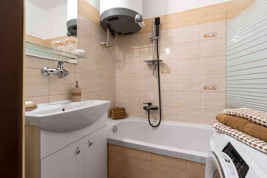 Prodej bytu 2+kk, 36 m² – Dobřichovice, po rekonstrukci - foto 4