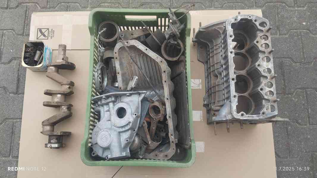 Doklady na Škoda 110R + skelet a rozebraný motor ŠKODA ERKO - foto 14