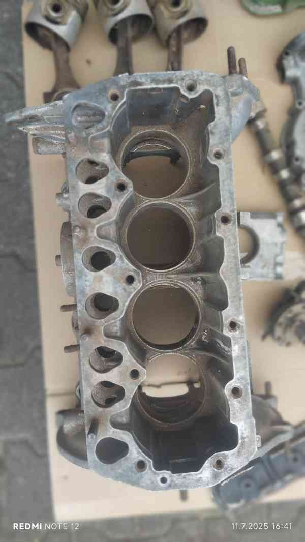 Doklady na Škoda 110R + skelet a rozebraný motor ŠKODA ERKO - foto 5
