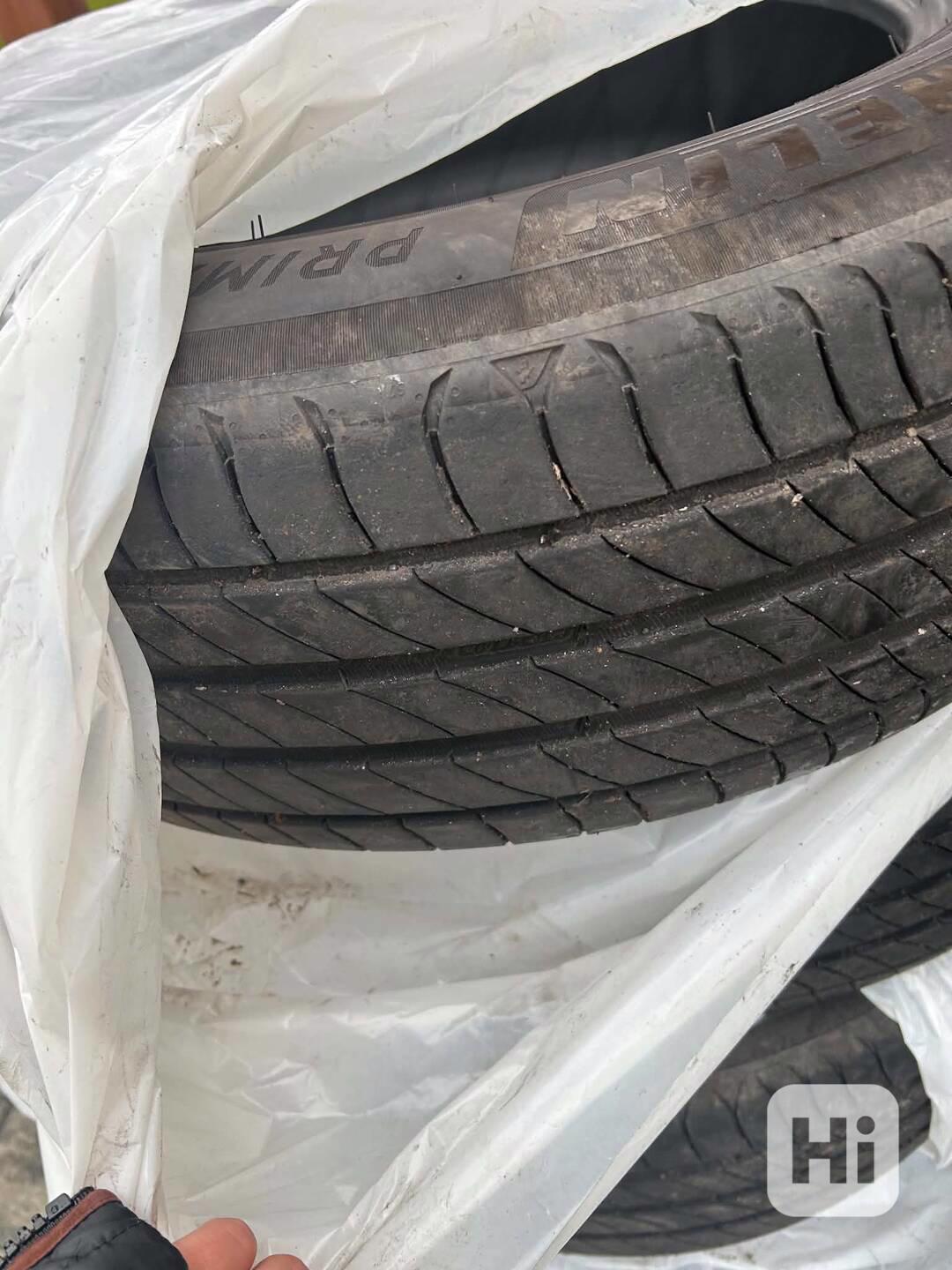 Letní pneu/gumy Michelin 215/65R/17  - foto 1