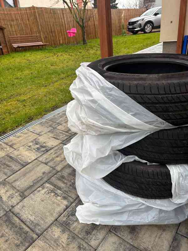 Letní pneu/gumy Michelin 215/65R/17  - foto 3