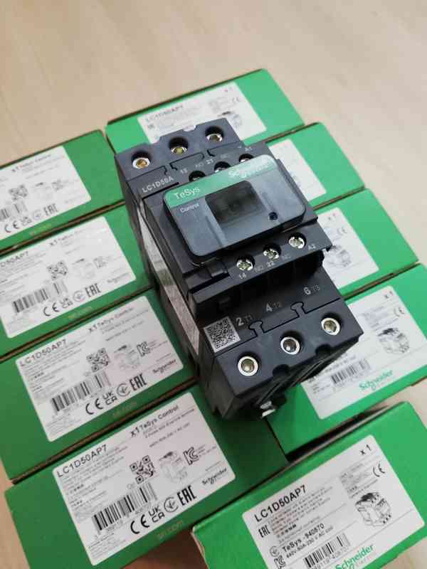 SCHNEIDER STYKAČE LC1D50AP7 3P 50A 230VAC Nové! - foto 2