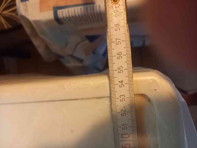 Starší lednička Zanussi s mrazákem, plně funkční. - foto 7