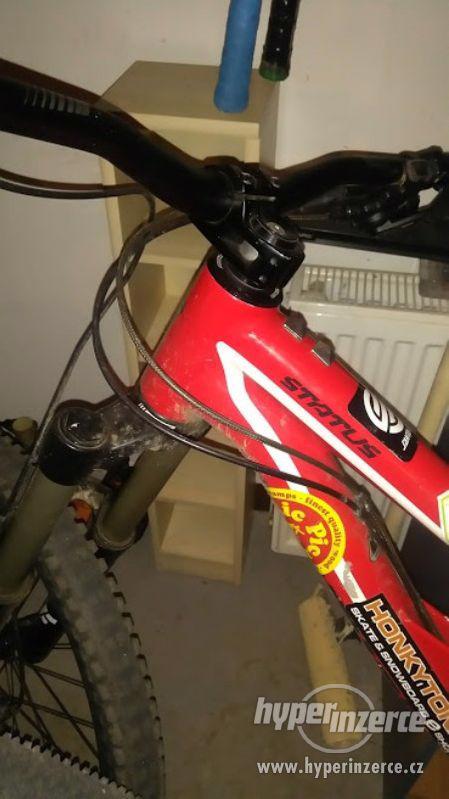 Sjezdové kolo Specialized - foto 1
