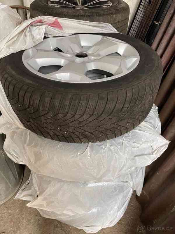 Ford Kuga 2,0   Vignale - foto 8