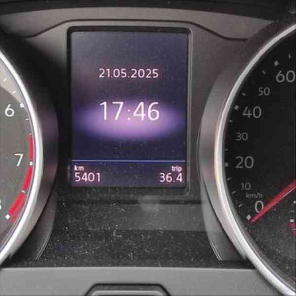 Volkswagen Tiguan 1,5 TSI - foto 9
