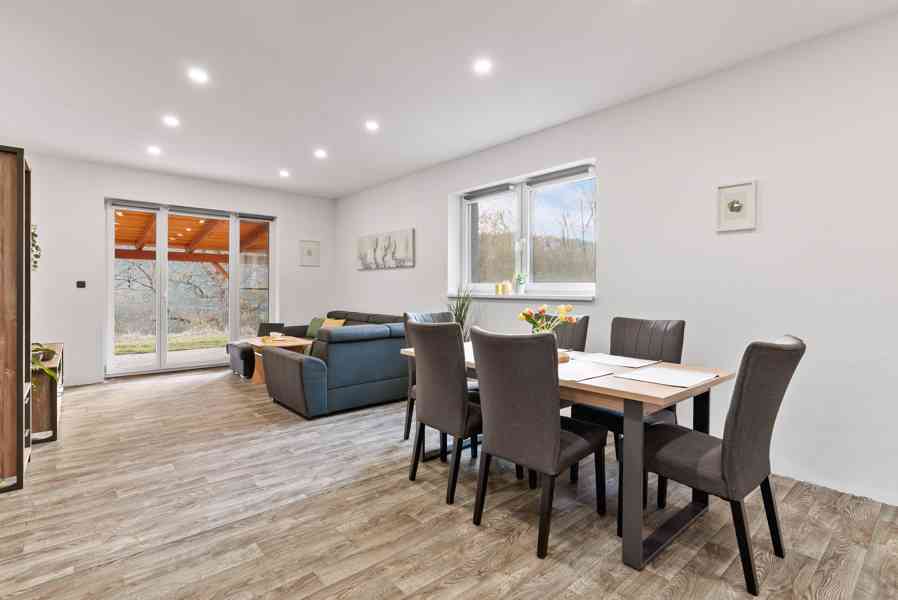 Prodej rodinného domu 4+kk s pozemkem 2028 m², Hrdlořezy - foto 7