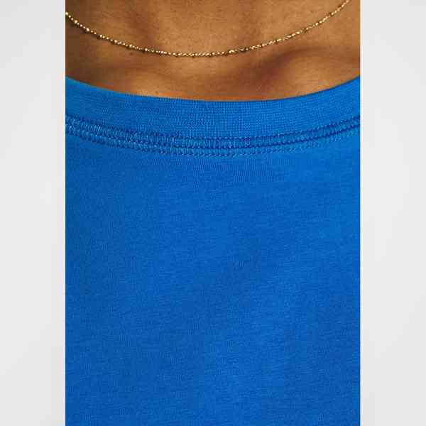 Weekday - Dámské basic tričko modré barvy Trish Velikost: M - foto 2