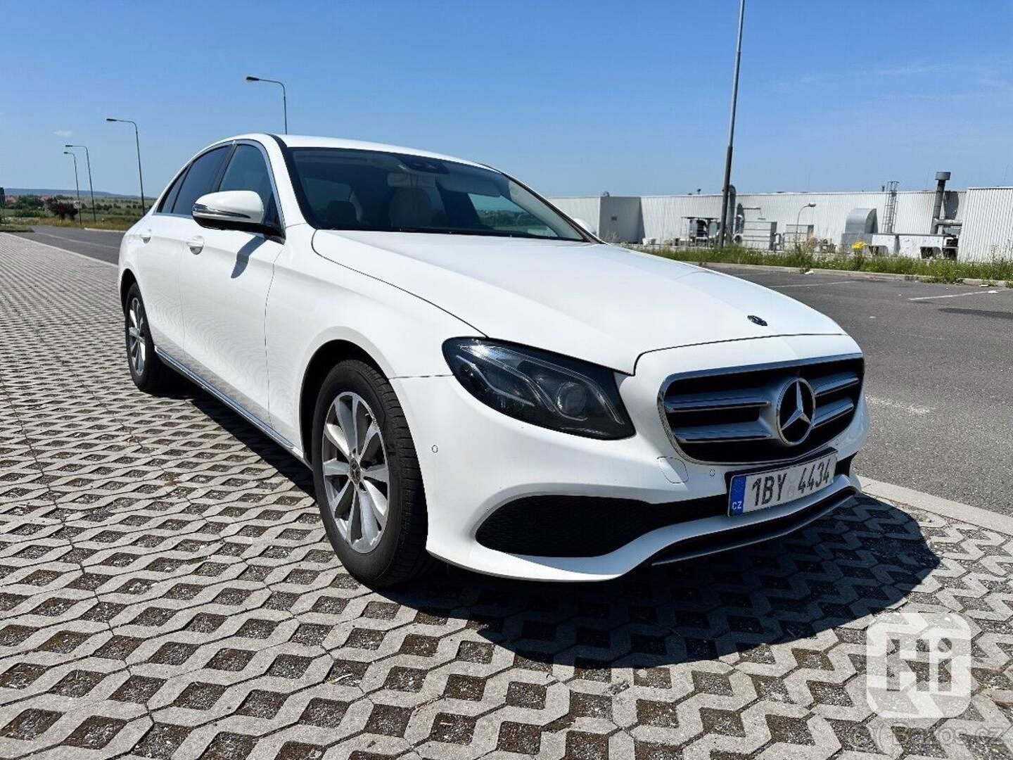Mercedes-Benz Třídy E 2,0   E220d 4MATIC 143kW - foto 1