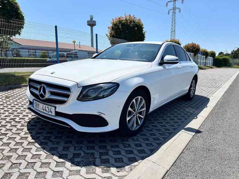 Mercedes-Benz Třídy E 2,0 E220d 4MATIC 143kW - foto 11