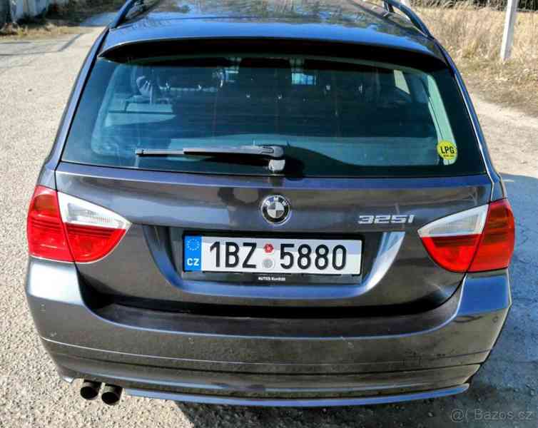 BMW Řada 3 E91 325i - foto 8