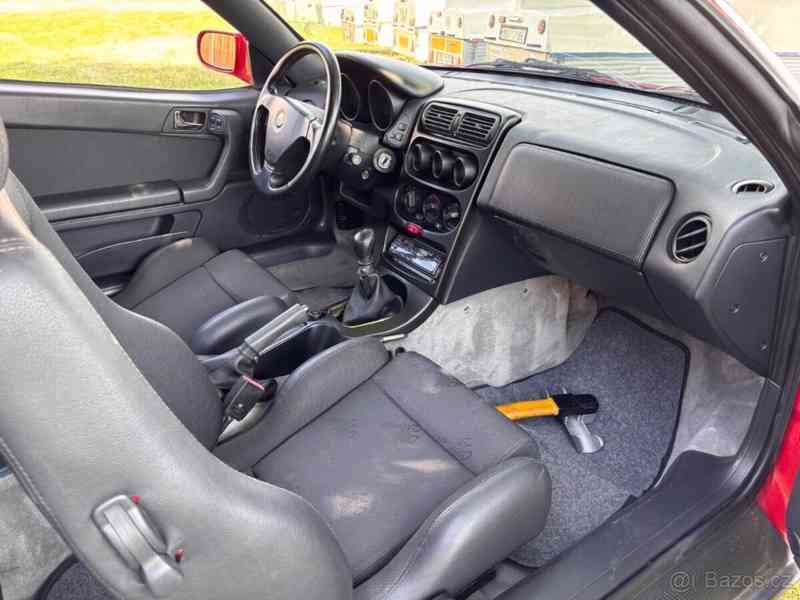 Alfa Romeo GTV 2,0   V6 Turbo - výjimečný stav - foto 8