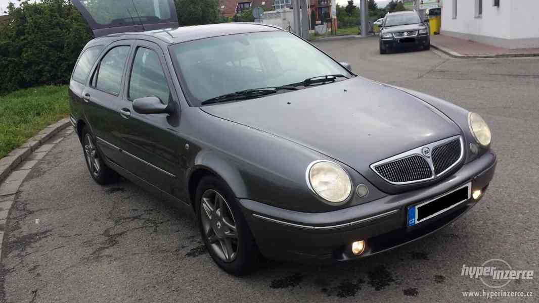 Lancia Lybra Combi 1.9 Jtd - foto 14