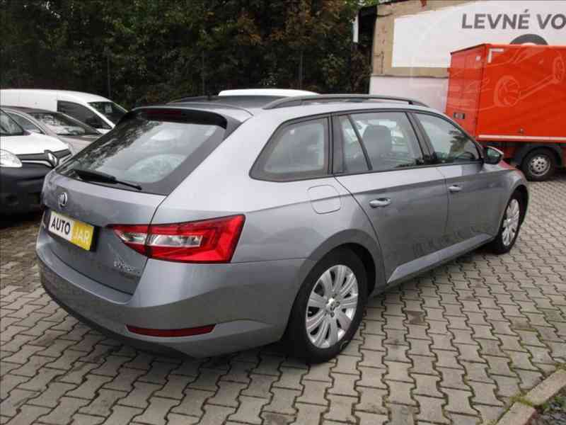 Škoda Superb 1,6 TDI - foto 3