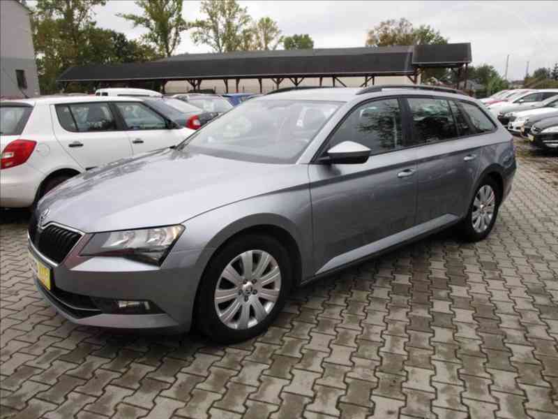 Škoda Superb 1,6 TDI - foto 2