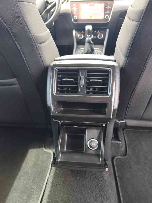 Škoda Superb combi 2.0 TDi,110kW,Style,Man,ČR,NAVI,DPH - foto 17
