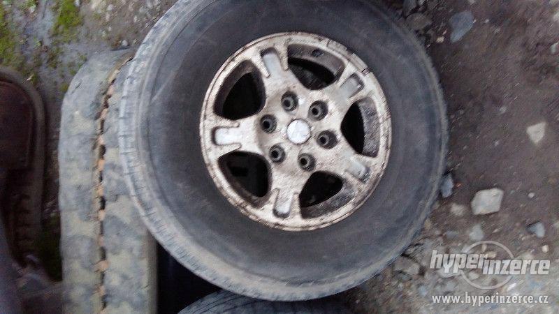 pneu na Mitsubishi Pajero - foto 1