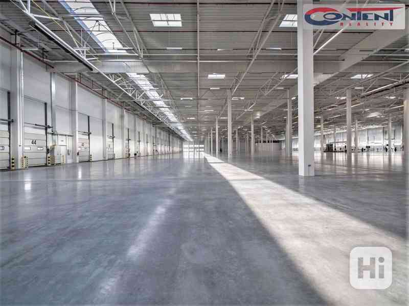 Pronájem skladu, výrobních prostor 6.000 m2 Ostředek, D1 - foto 2