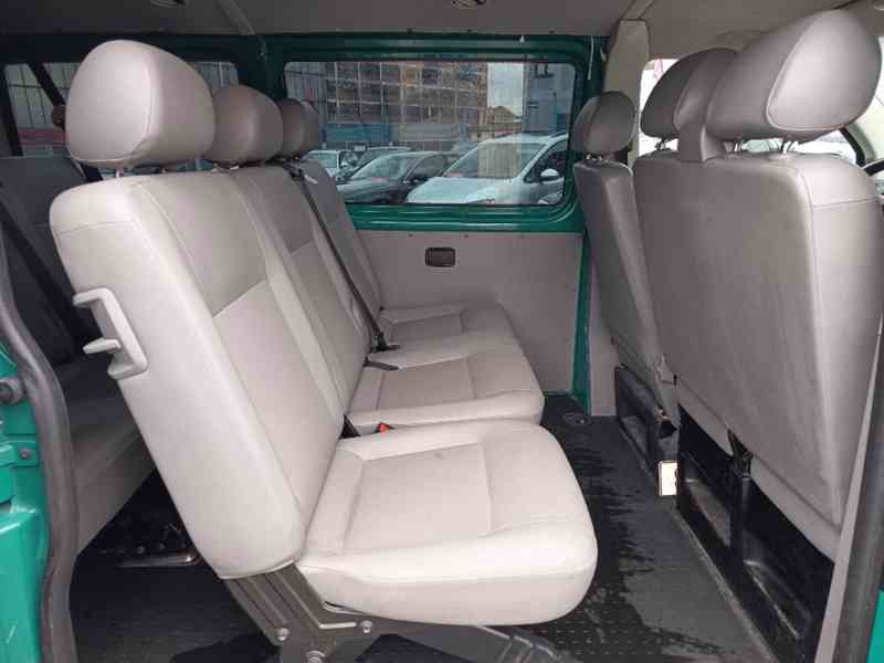 VOLKSWAGEN Transporter 2,5D 9-Míst MINIBUS 96KW - foto 16