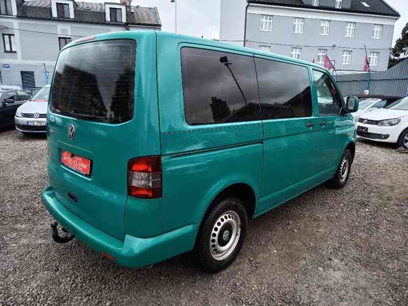 VOLKSWAGEN Transporter 2,5D 9-Míst MINIBUS 96KW - foto 10