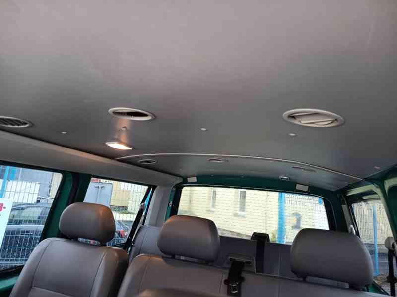 VOLKSWAGEN Transporter 2,5D 9-Míst MINIBUS 96KW - foto 20