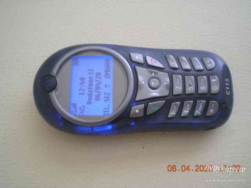Motorola C115 - plně funkční mobilní telefon - foto 2