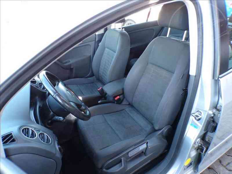 VW Golf Plus 1,6 MPi,TAŽNÉ ZAŘ.-Hned odjíždíte - foto 7