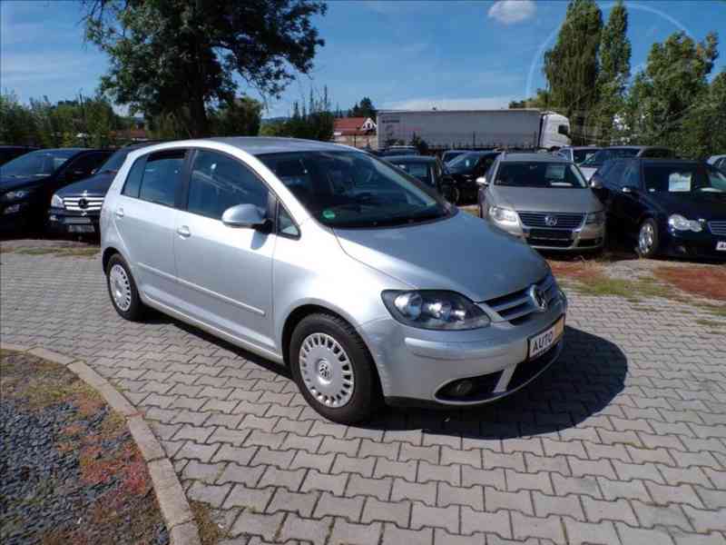 VW Golf Plus 1,6 MPi,TAŽNÉ ZAŘ.-Hned odjíždíte - foto 1