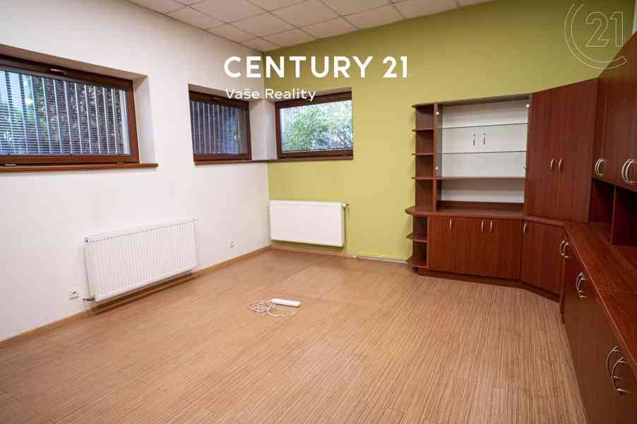 Pronájem obchodního a kancelářského prostoru  420 m2 - Znojmo - foto 12