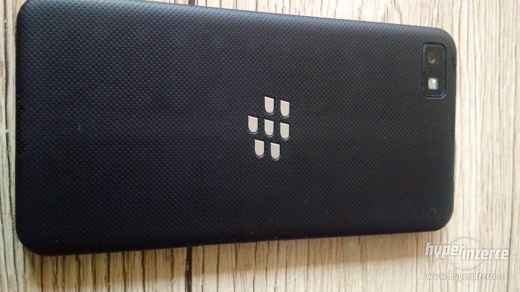 Blackberry Z10 plus dve baterie Top stav - foto 8