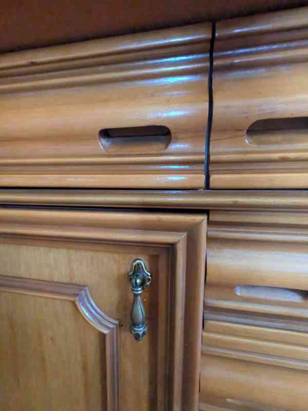 Stylová jídelní sestava – španělský rustikální styl - foto 17