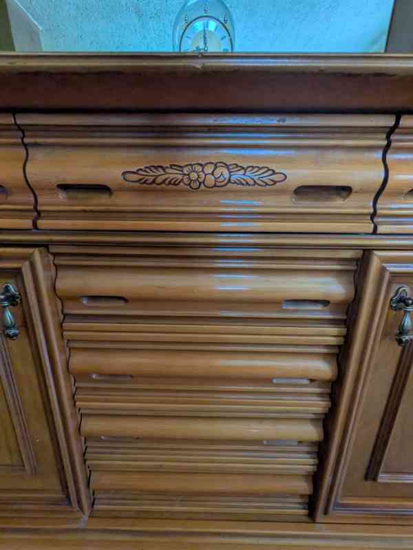 Stylová jídelní sestava – španělský rustikální styl - foto 18