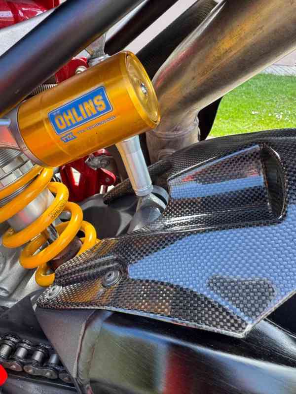 Ducati 1098R - foto 17
