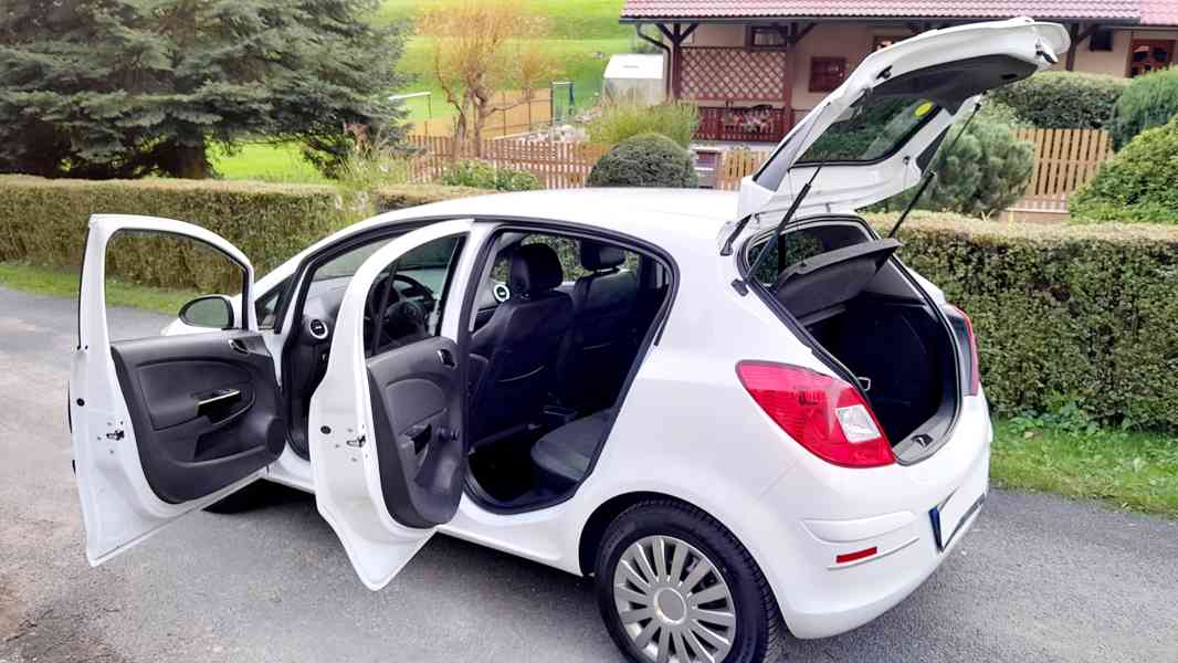 Velice zachovalý málo jetý velice úsporný Opel Corsa 16V LPG - foto 13