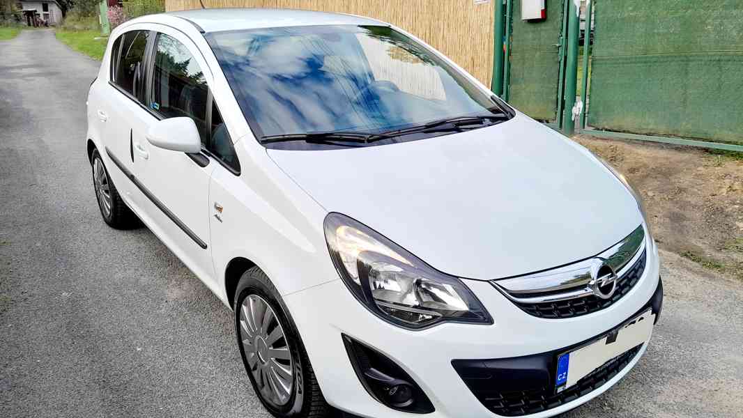 Velice zachovalý málo jetý velice úsporný Opel Corsa 16V LPG - foto 4