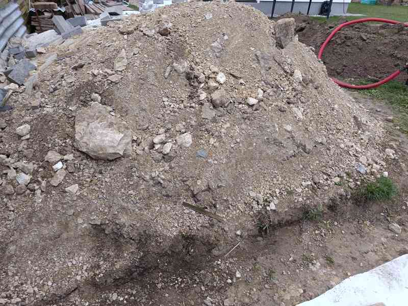 Hlína s kamenivem - foto 2