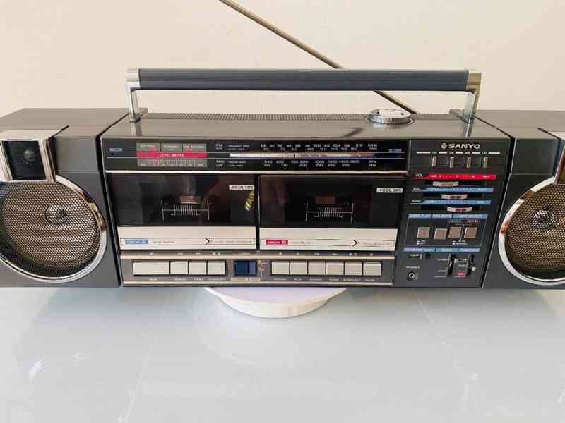 Radiomagnetofon Sanyo M-W22LU, rok 1985 - foto 4