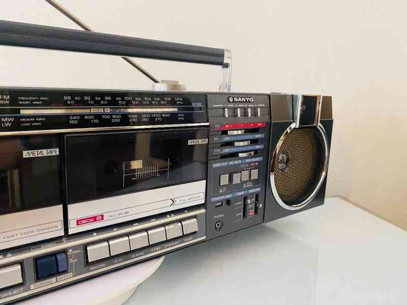 Radiomagnetofon Sanyo M-W22LU, rok 1985 - foto 11