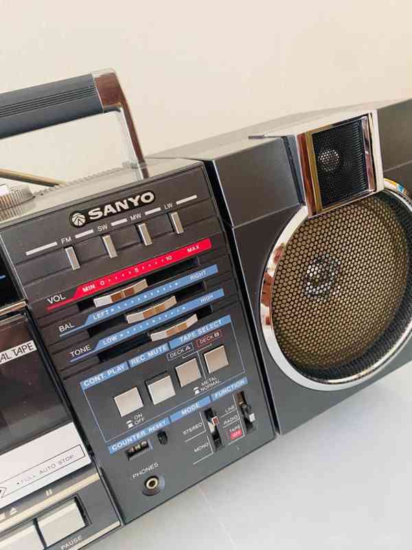 Radiomagnetofon Sanyo M-W22LU, rok 1985 - foto 3