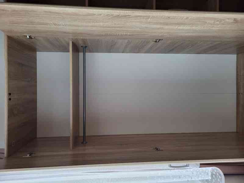Šatní skříň IFKA III - dub sonoma - foto 3
